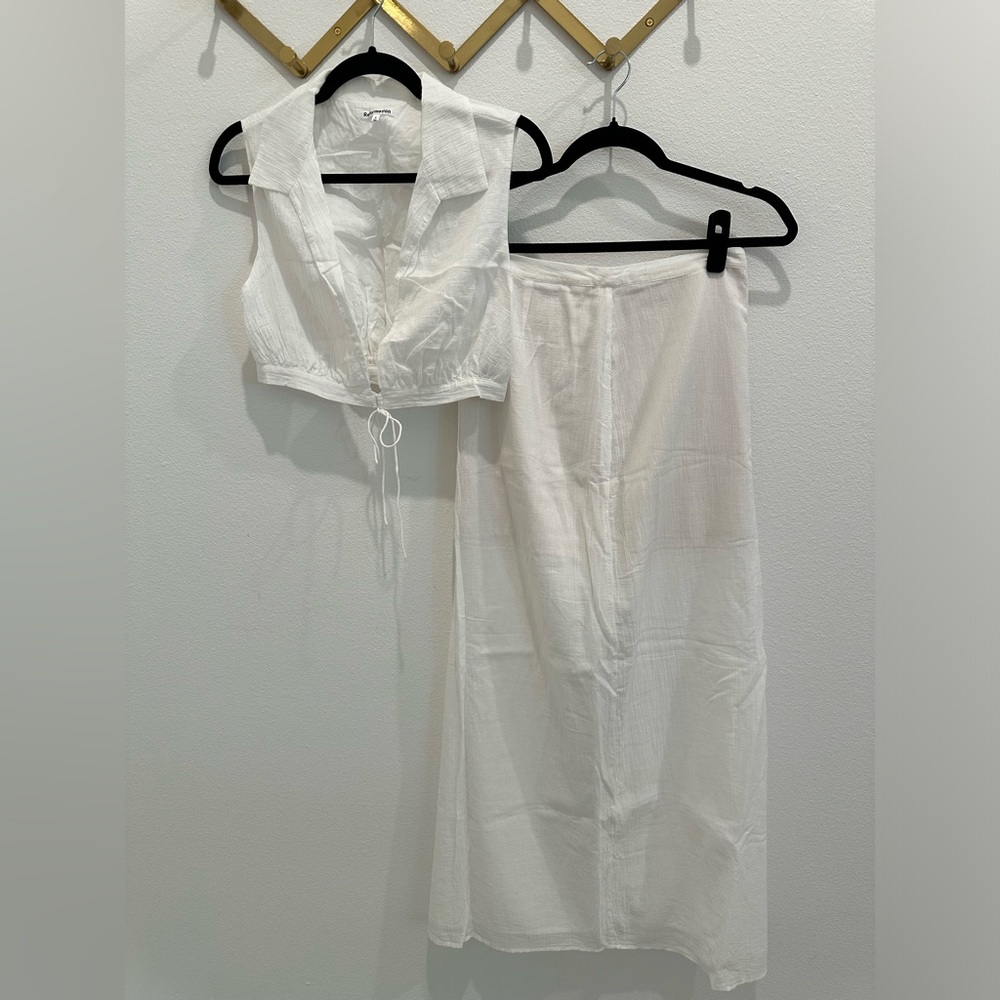 Reformation Linen Set